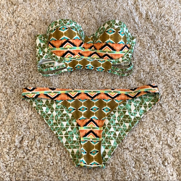 Volcom bikini - Picture 1 of 1